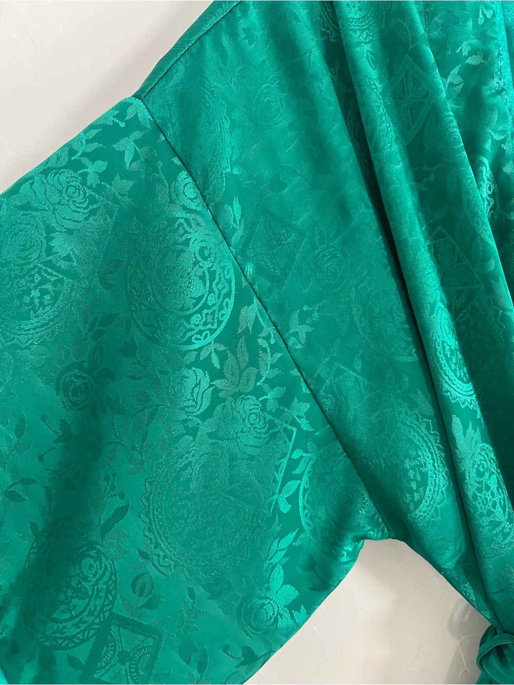 Vintage 80’s Victoria’s Secret Gold Label Robe - Picture 6 of 9